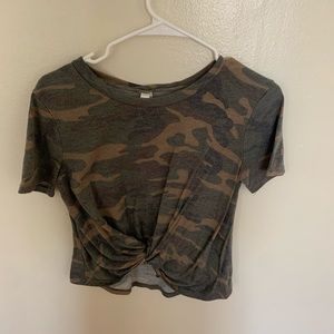 Camo Women’s Knot Up Tee Small